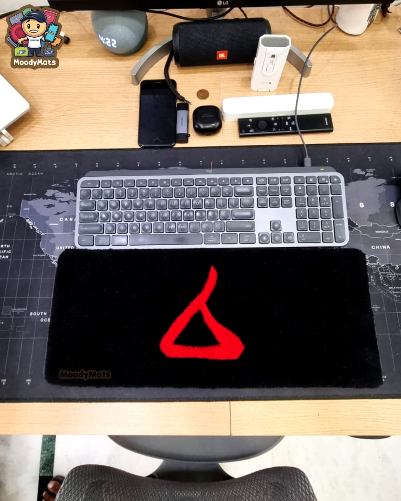 Antragni Keyboard Rug